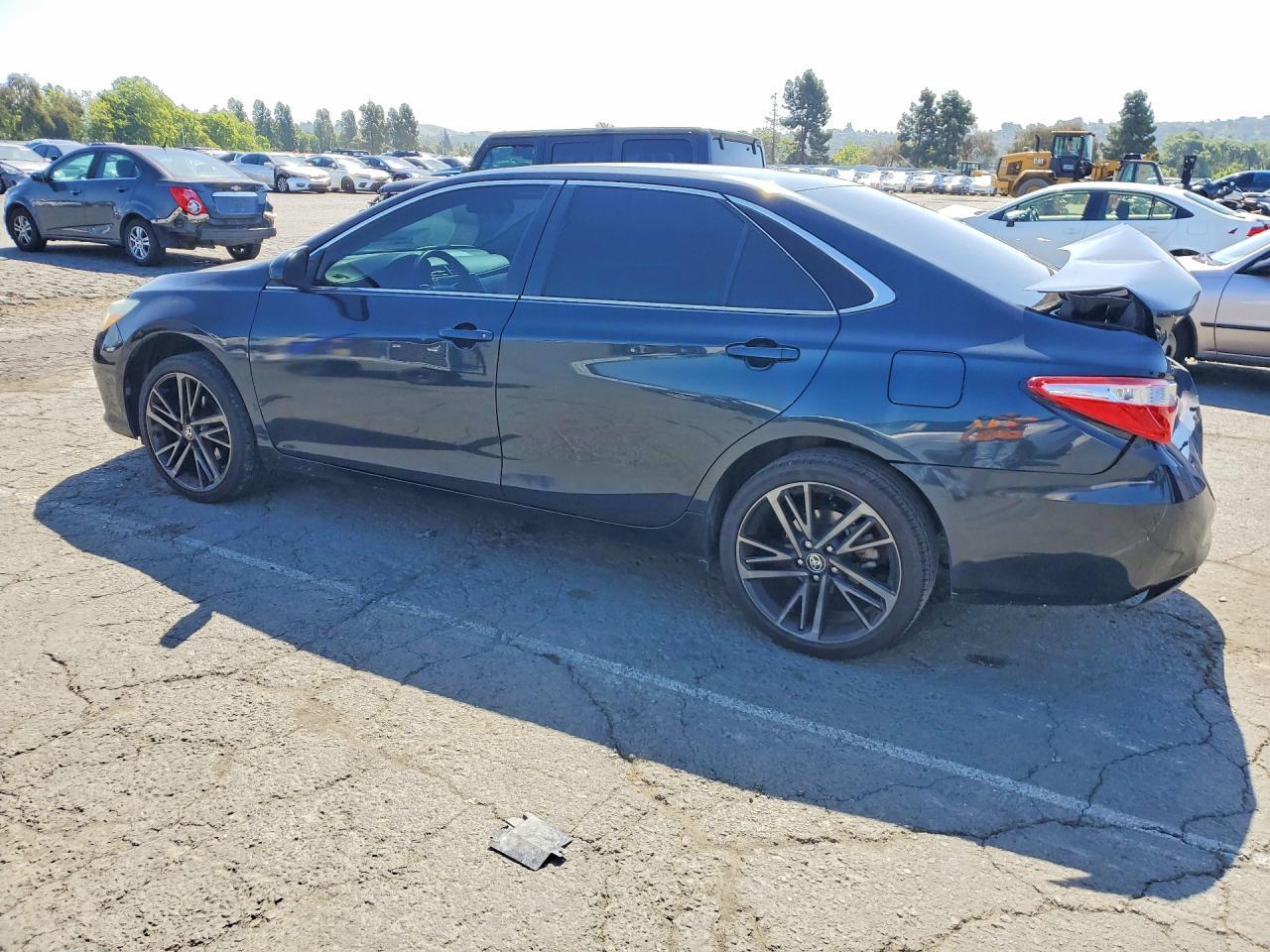 2017 TOYOTA CAMRY