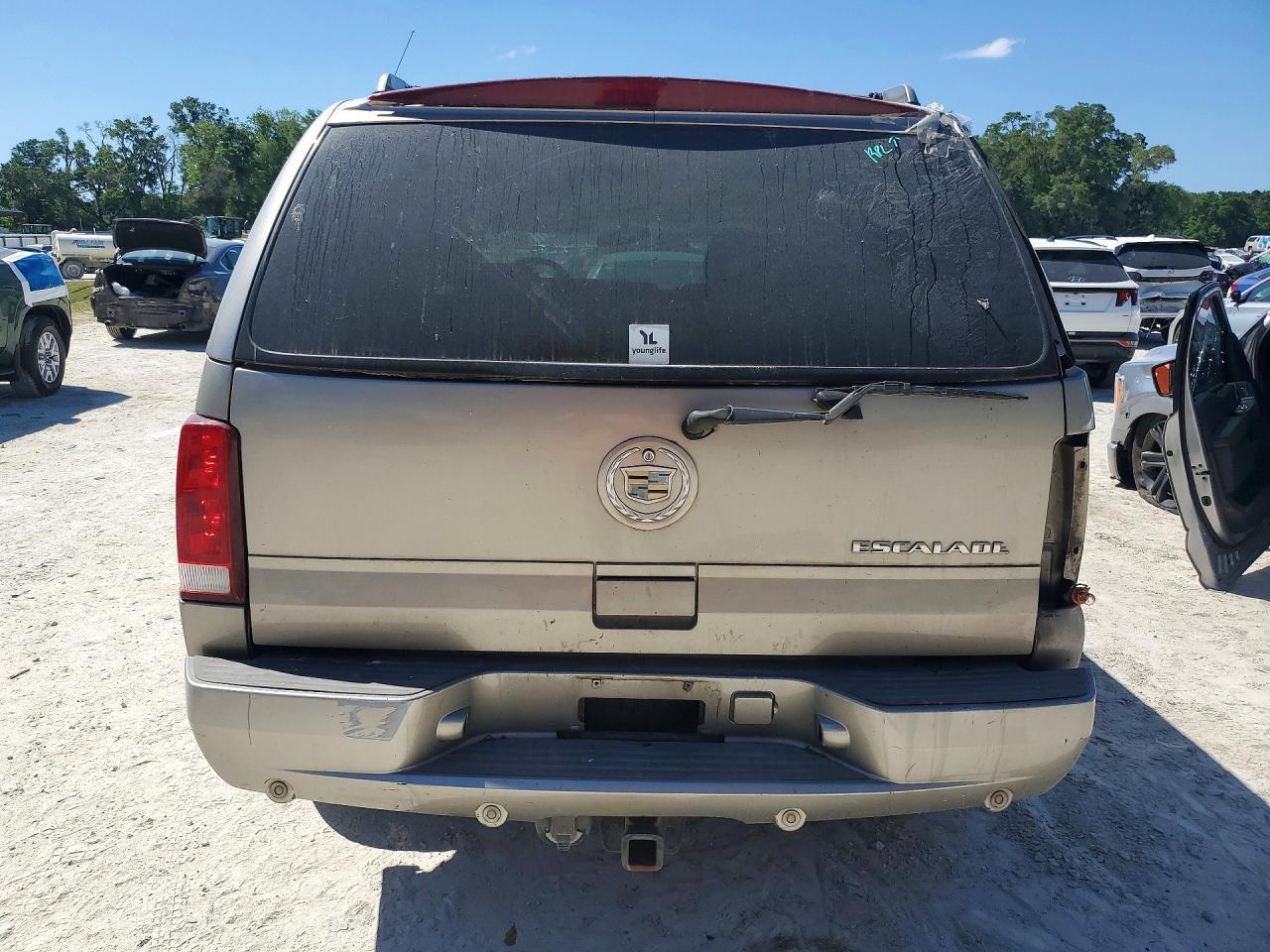 2002 CADILLAC ESCALADE