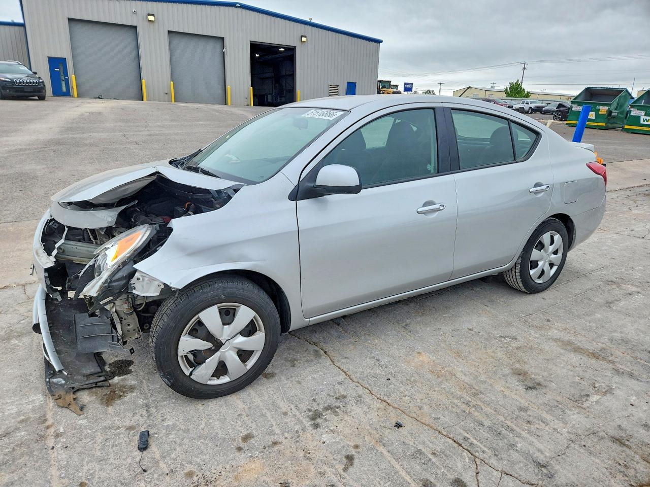 2014 NISSAN VERSA