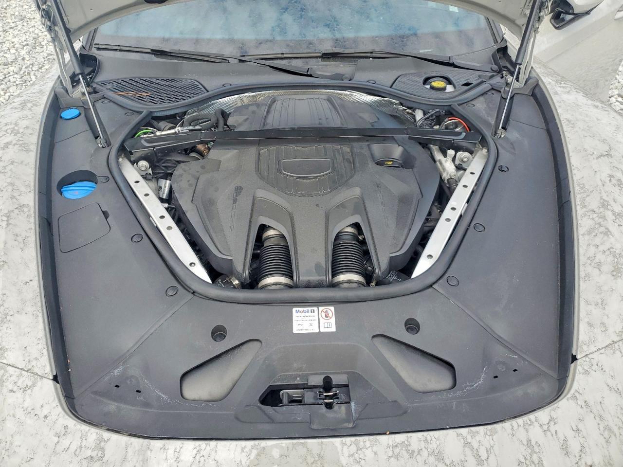 2025 PORSCHE Panamera