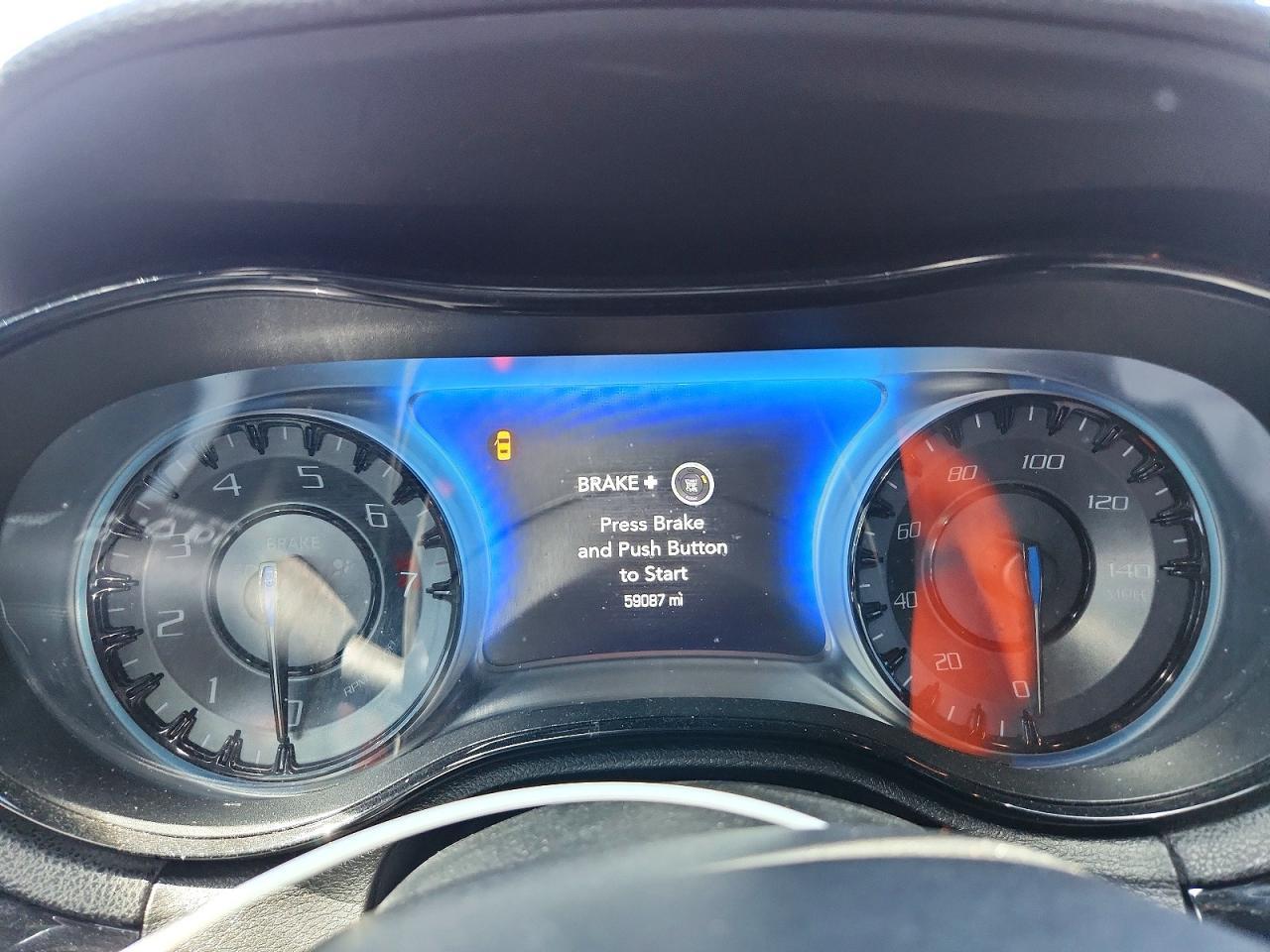 2019 CHRYSLER 300