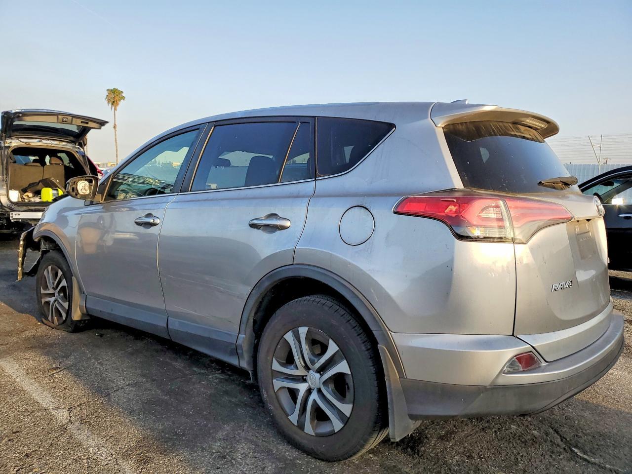 2018 TOYOTA RAV4