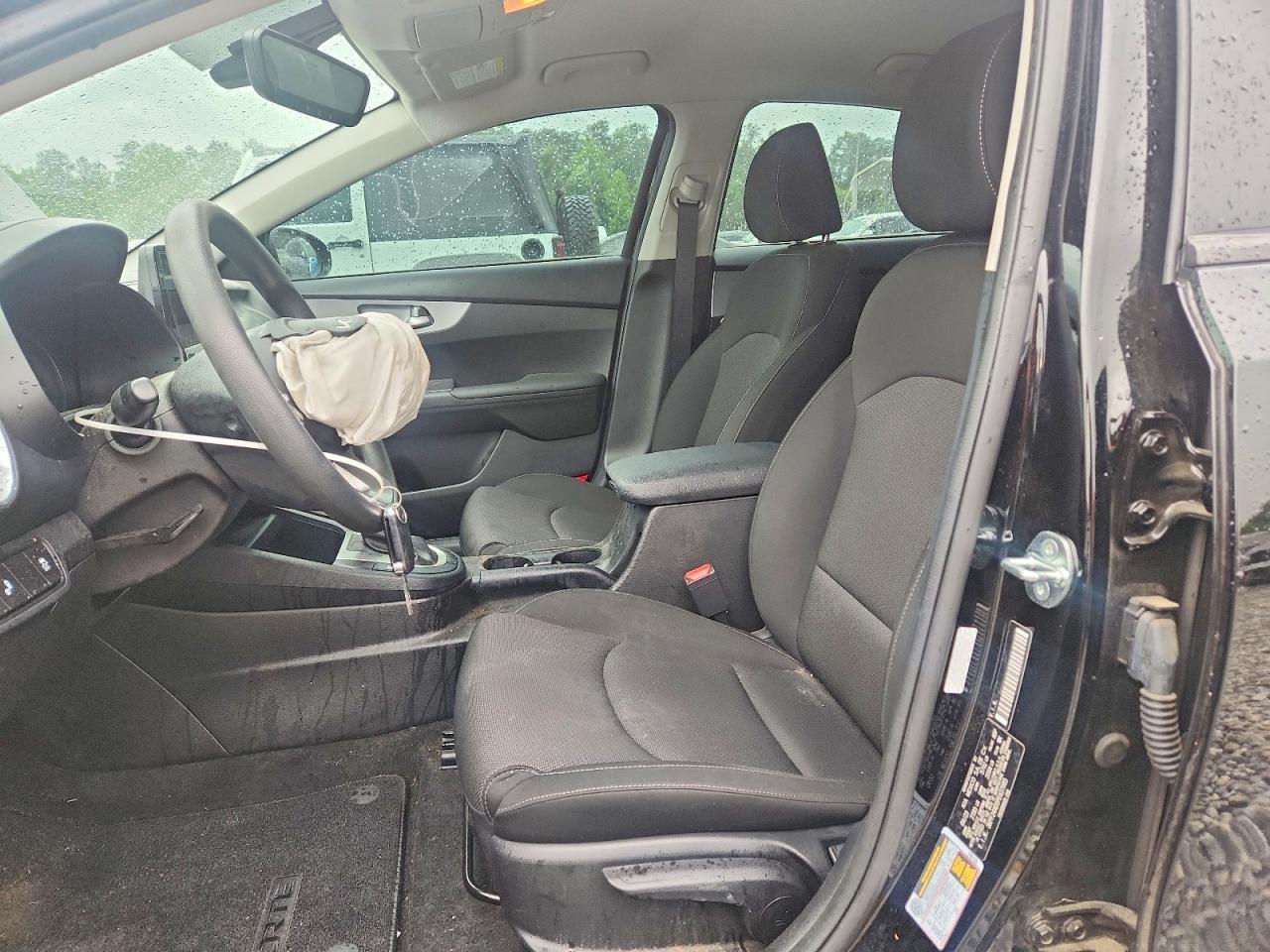 2023 KIA FORTE