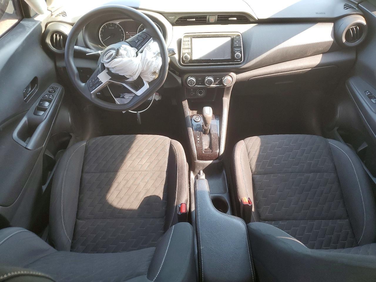 2022 NISSAN KICKS
