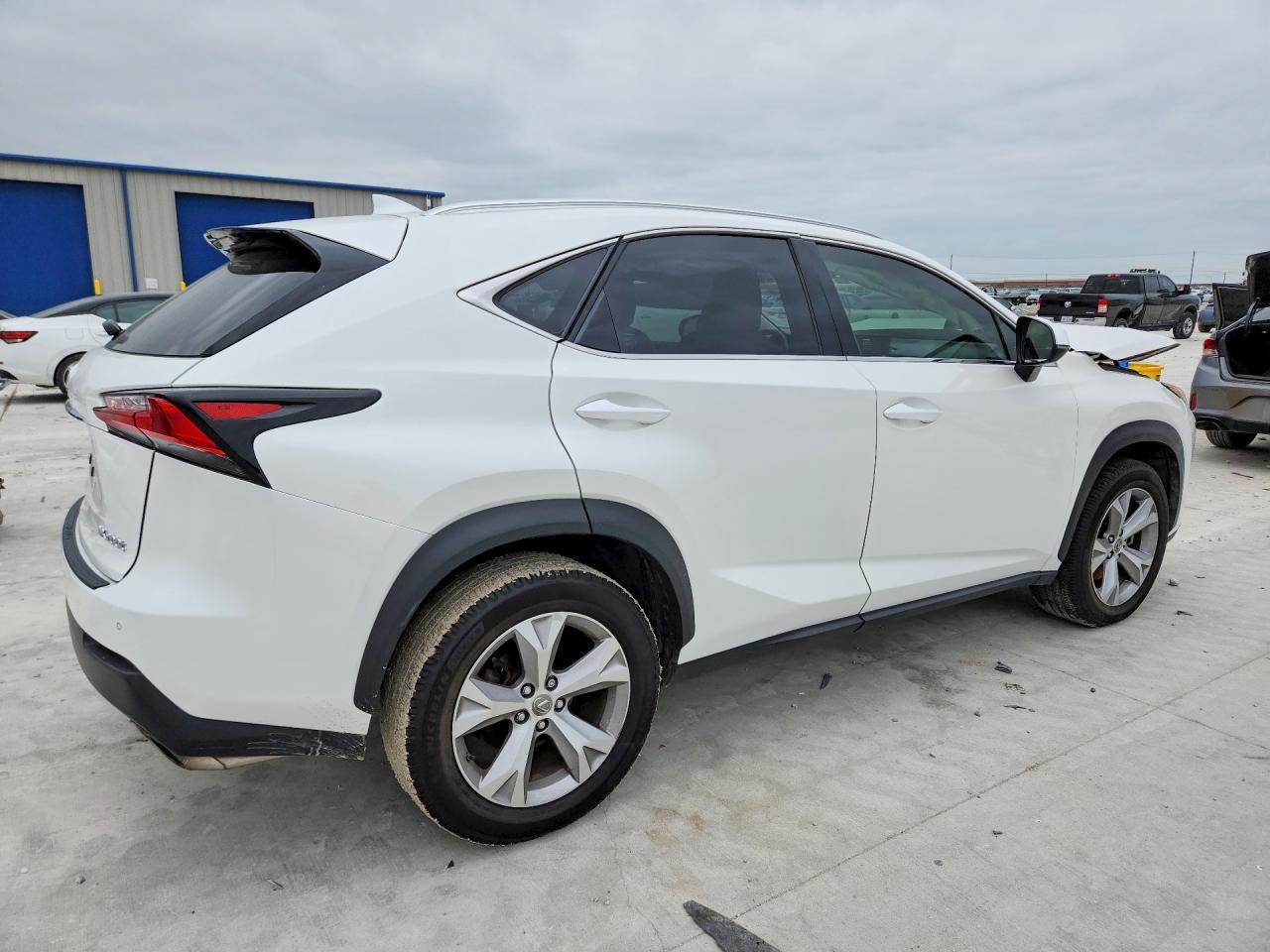 2017 LEXUS NX 200T