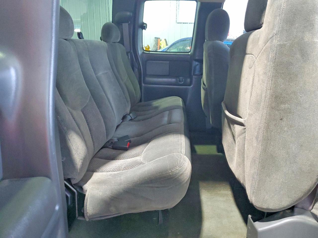 2004 CHEVROLET Silverado 2500