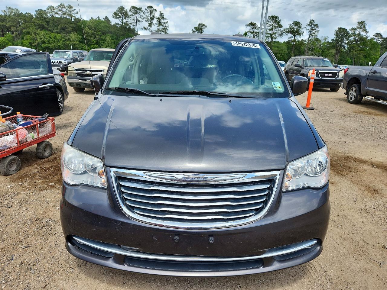 2016 CHRYSLER Town & Country