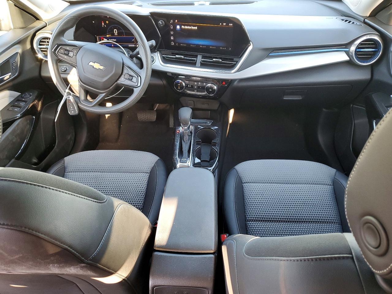 2025 CHEVROLET TRAX