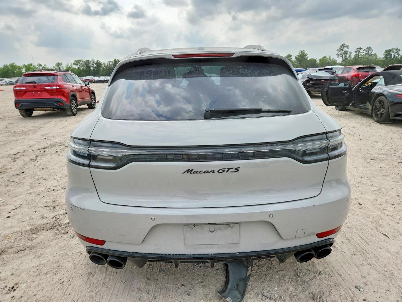 2021 PORSCHE Macan