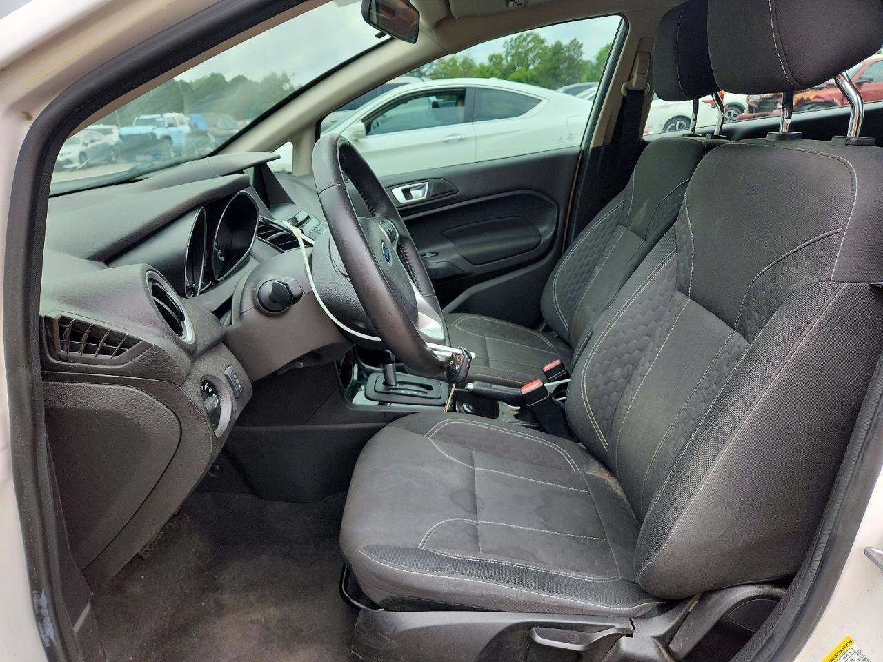 2016 FORD Fiesta