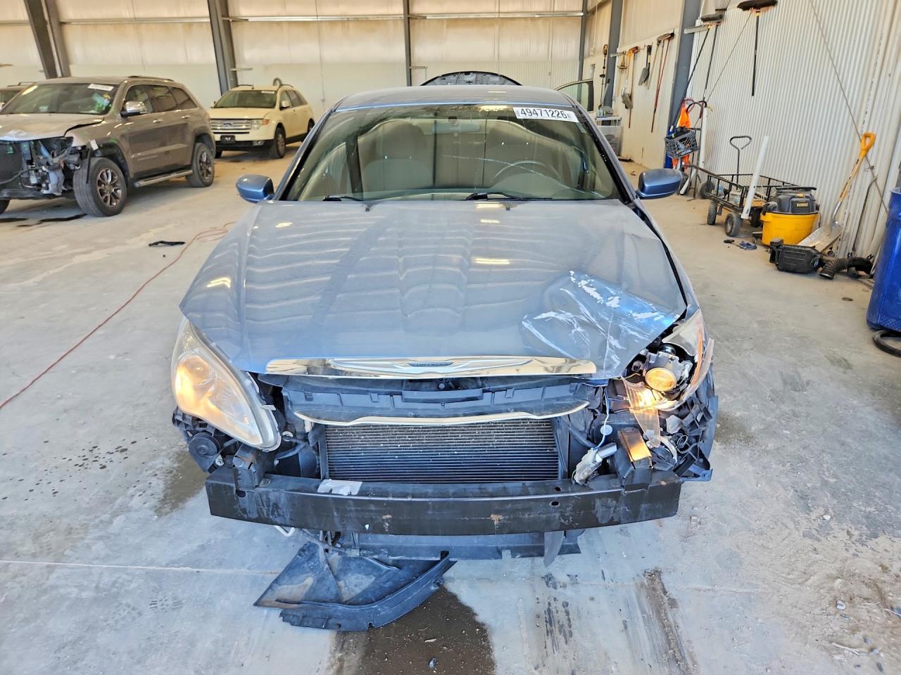 2011 CHRYSLER 200