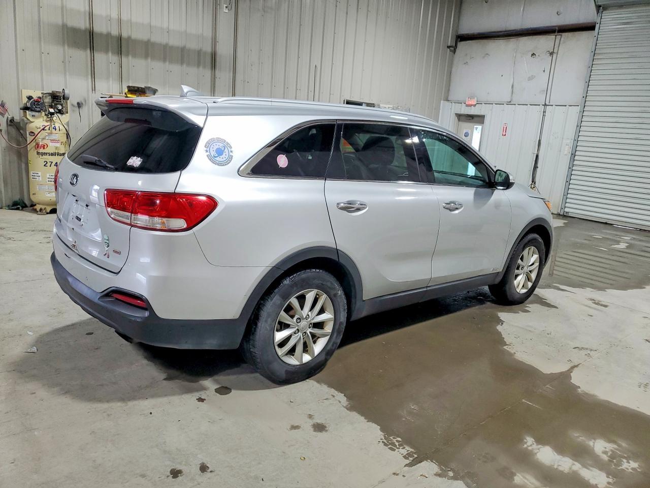 2016 KIA SORENTO