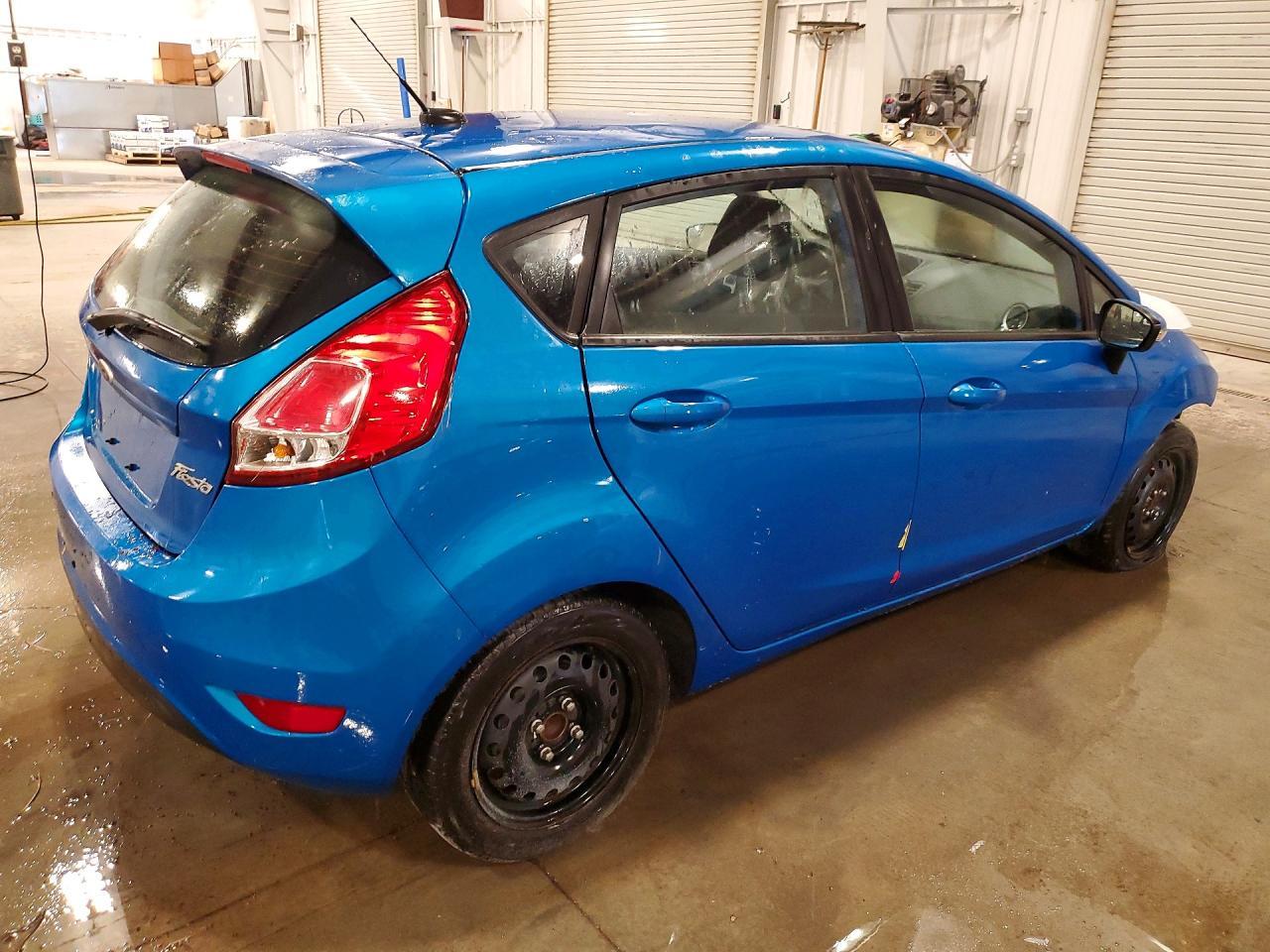2016 FORD Fiesta
