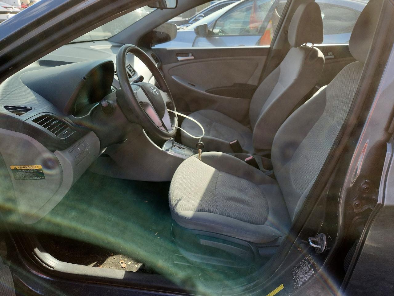 2012 HYUNDAI ACCENT