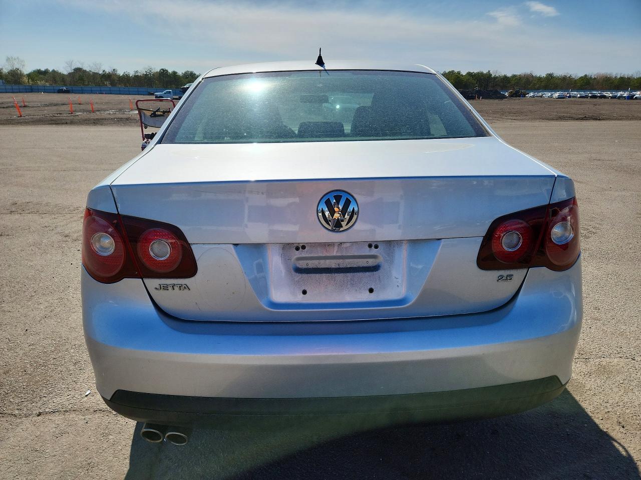 2010 VOLKSWAGEN JETTA