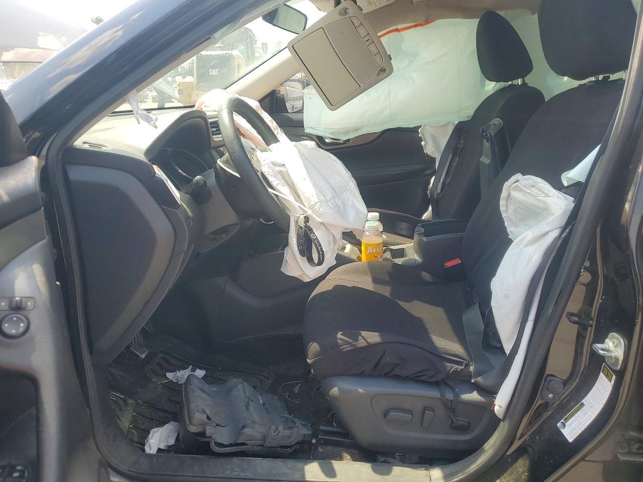 2015 NISSAN ROGUE