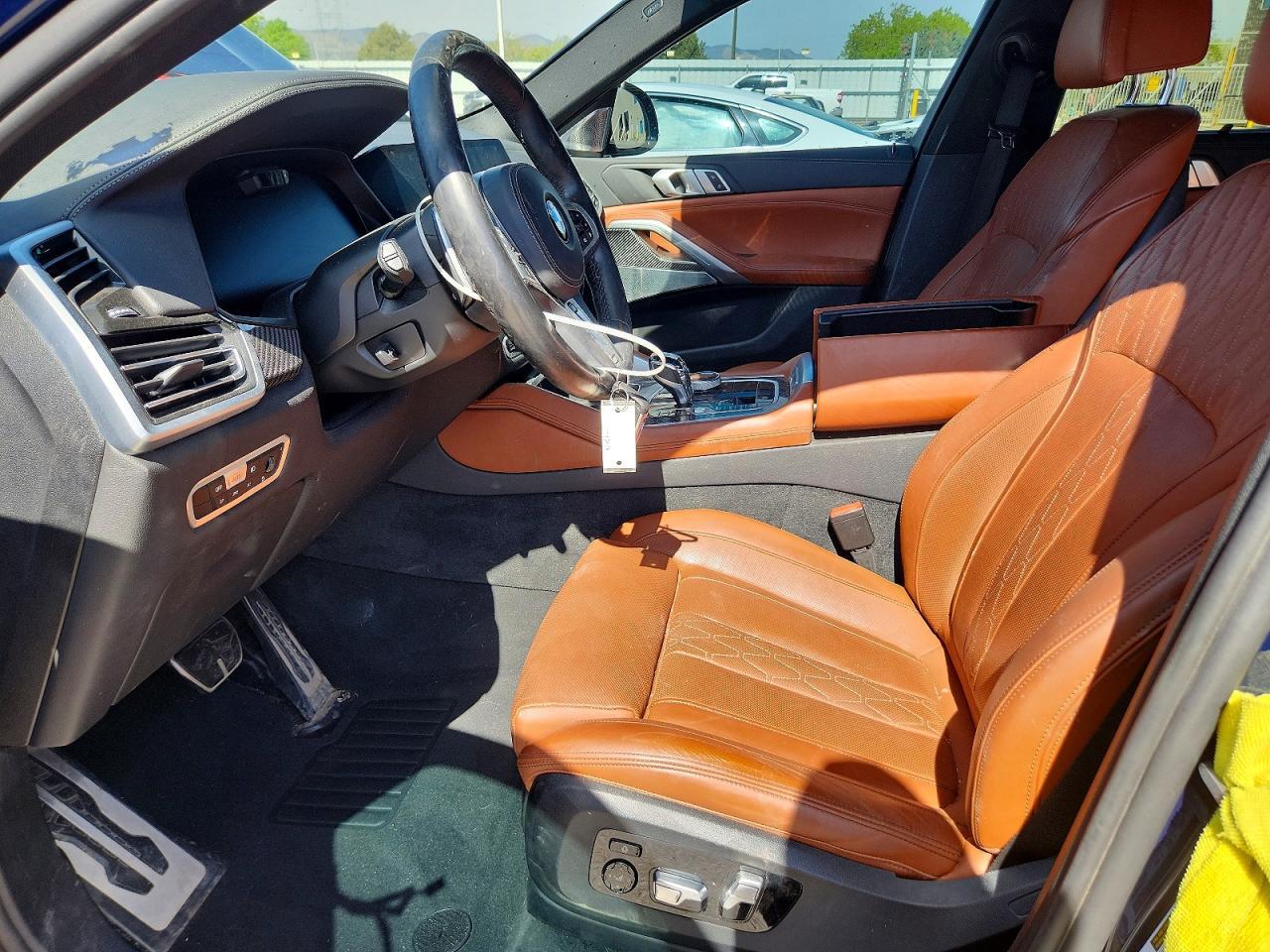 2022 BMW X6