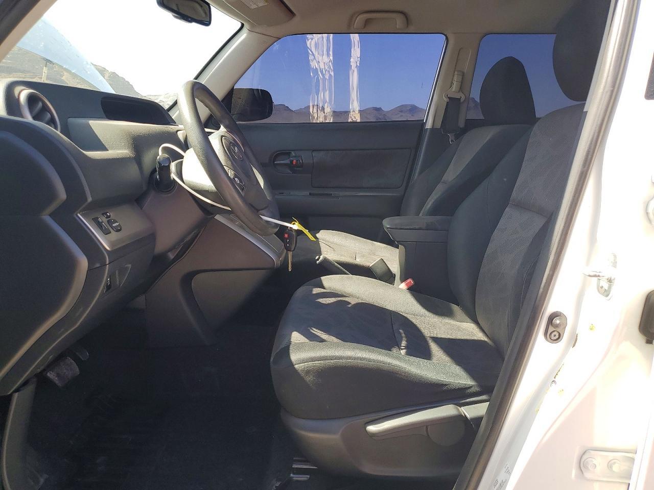 2013 SCION xB