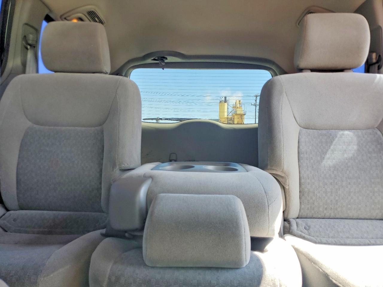 2005 TOYOTA SIENNA