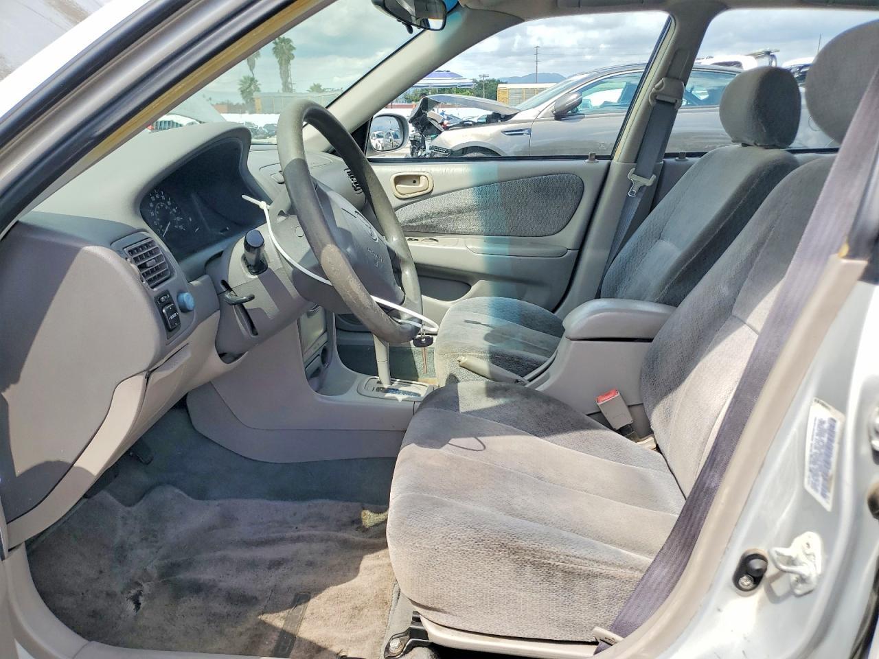 2001 TOYOTA COROLLA