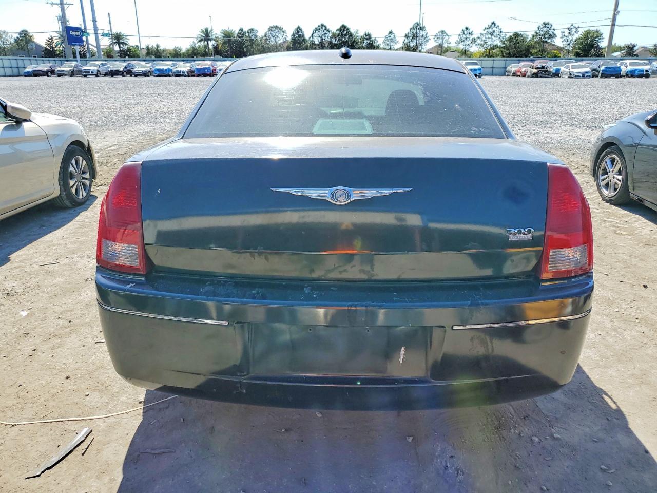 2005 CHRYSLER 300