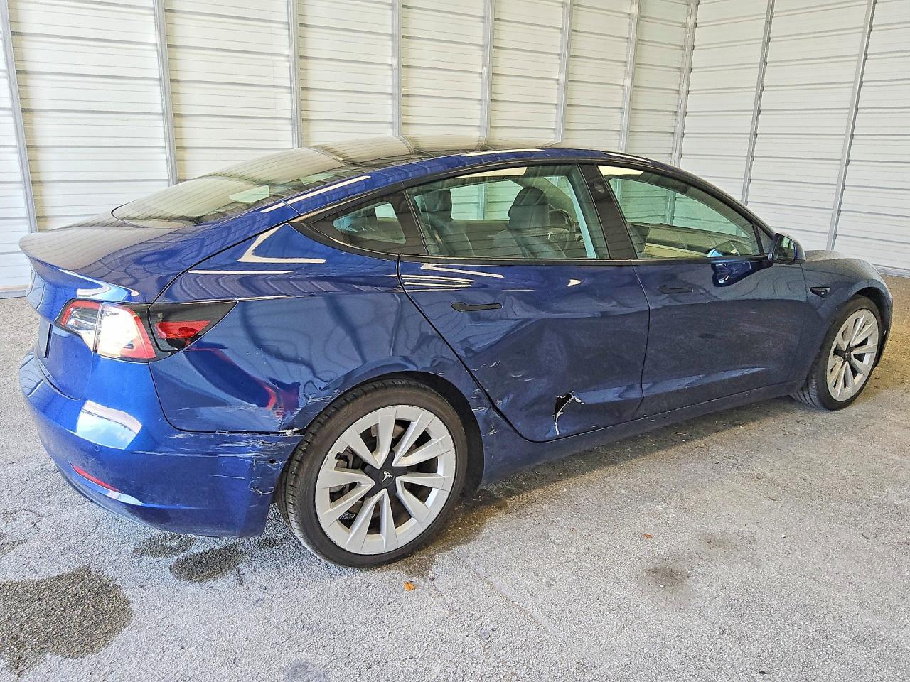2022 TESLA MODEL 3
