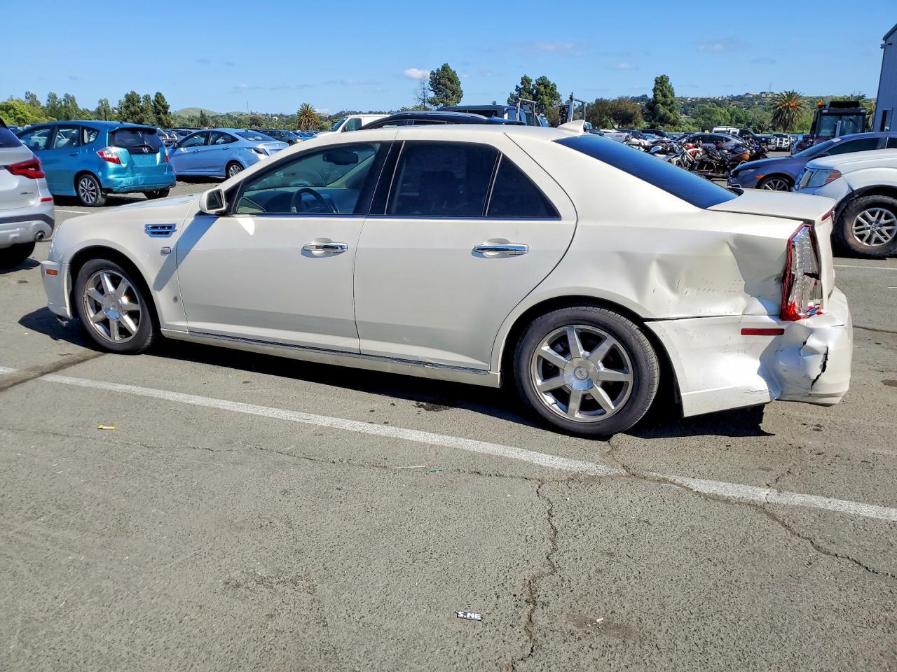 2009 CADILLAC STS