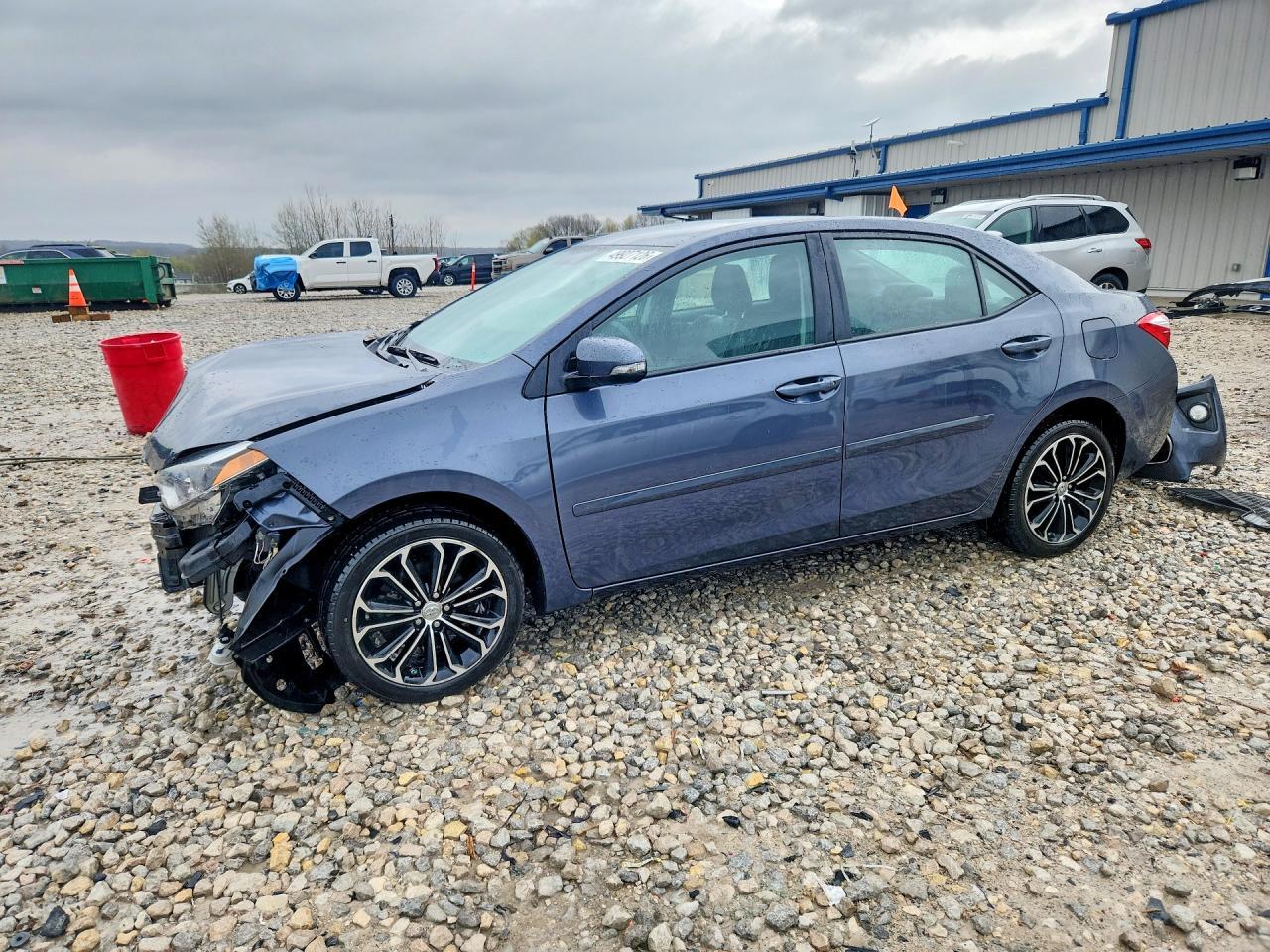 2016 TOYOTA COROLLA