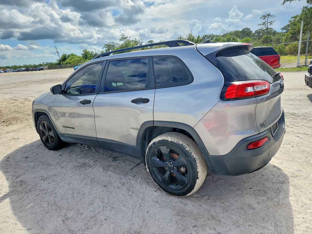 2022 JEEP CHEROKEE