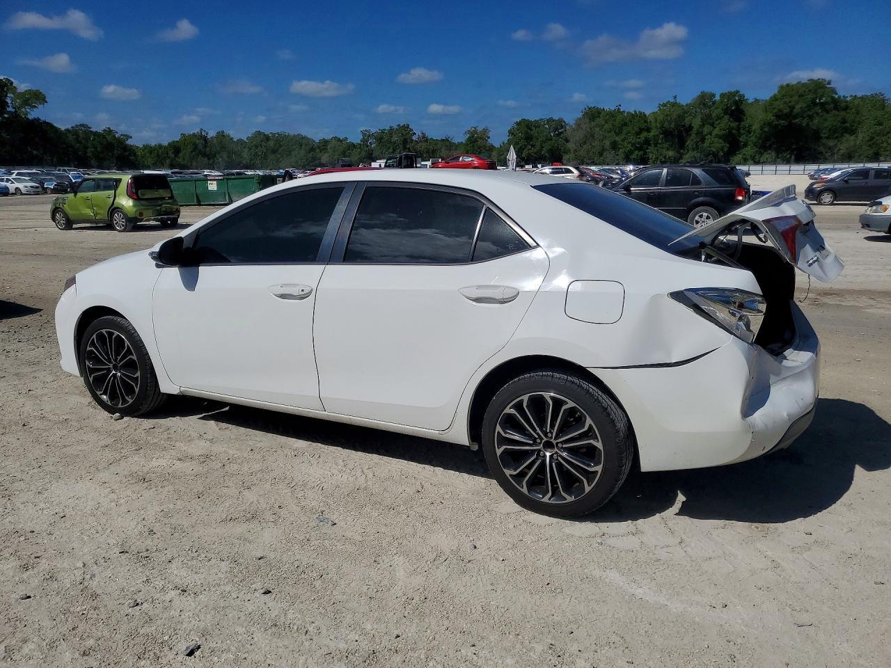2015 TOYOTA COROLLA