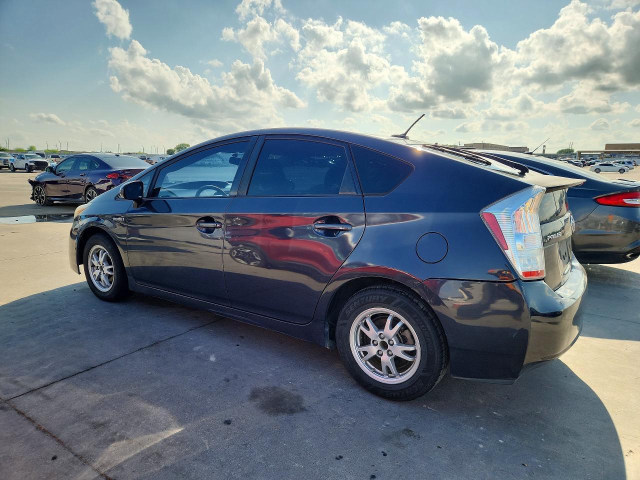 2011 TOYOTA PRIUS