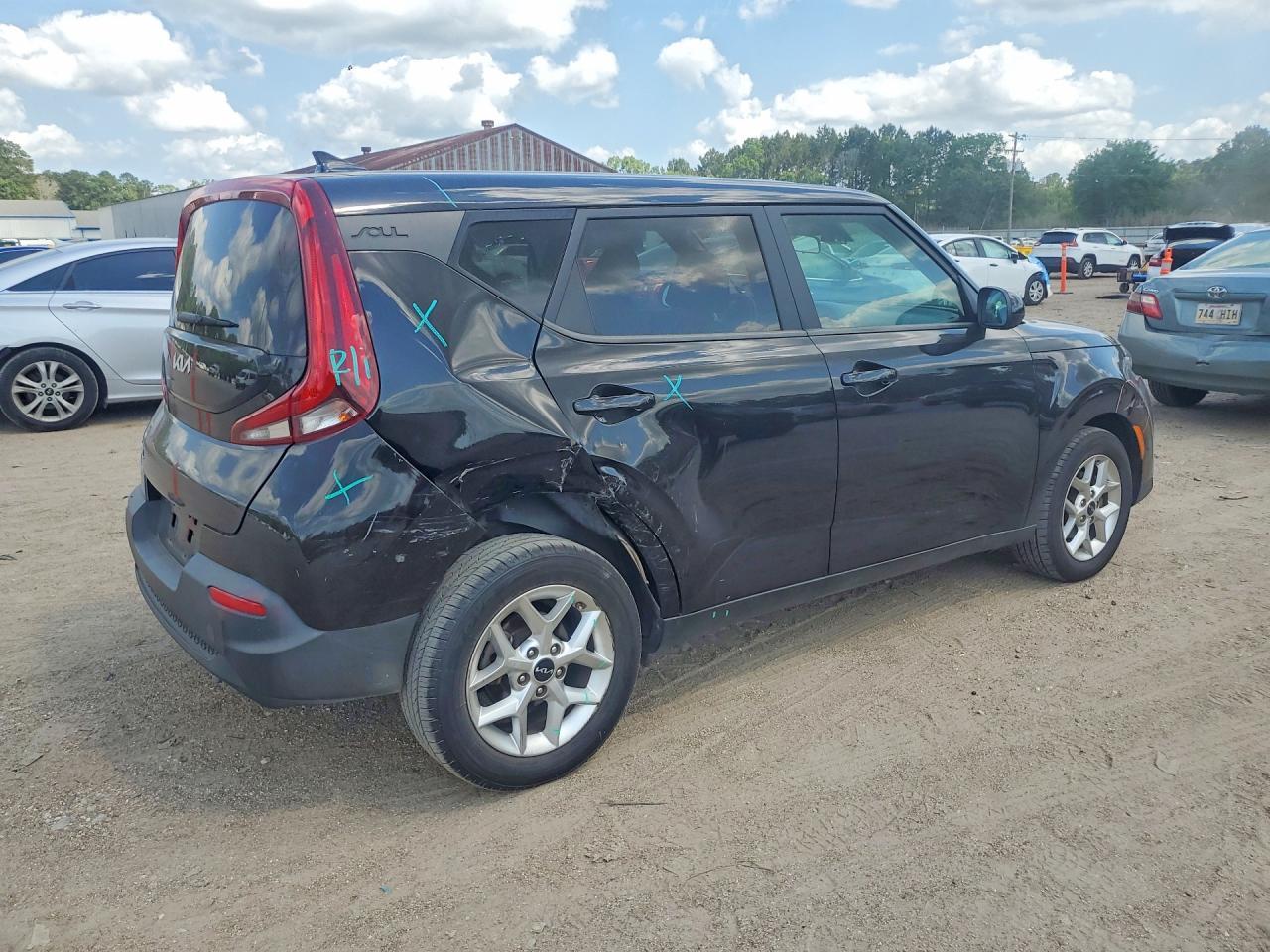 2022 KIA SOUL