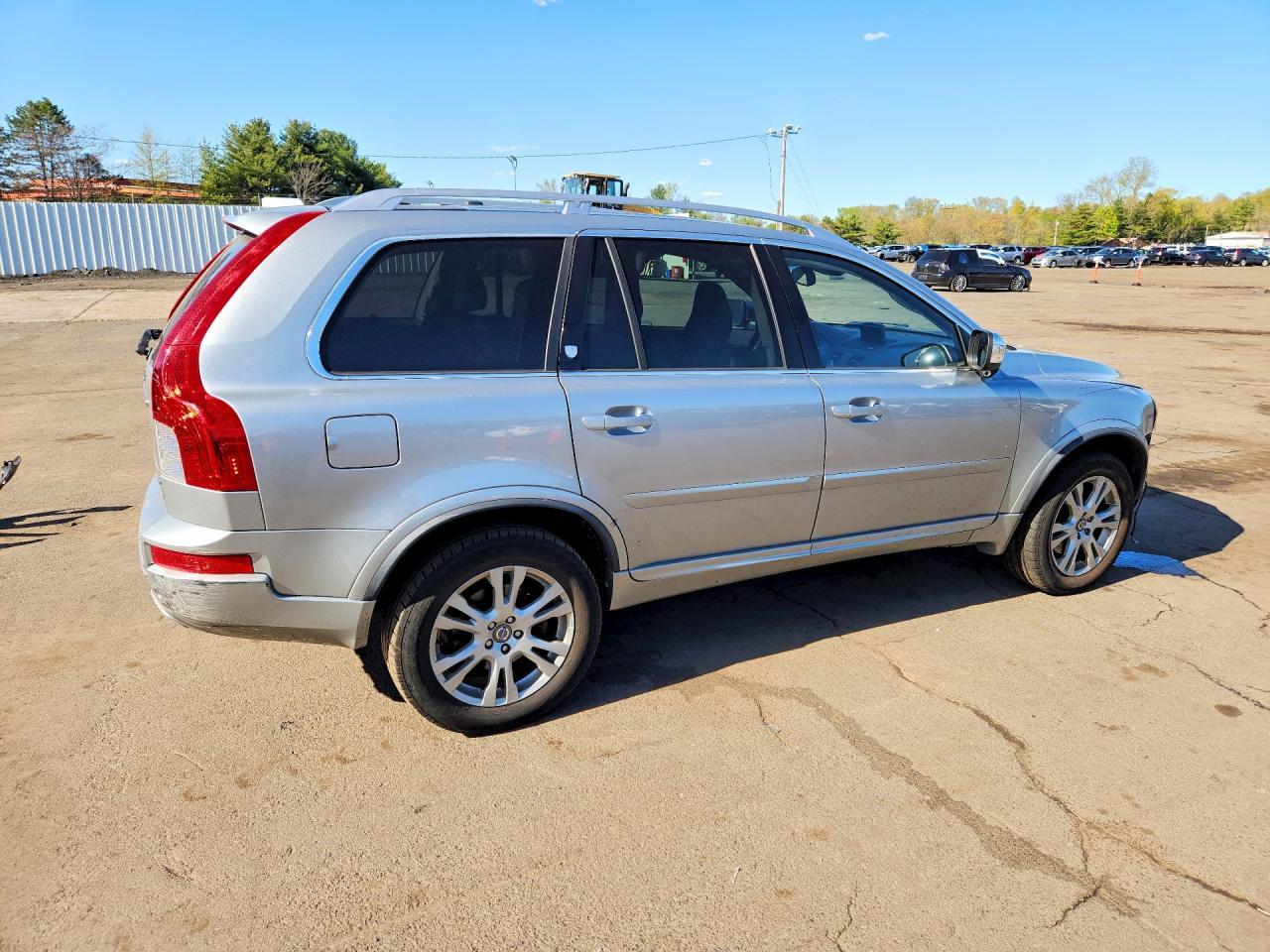 2013 VOLVO XC90