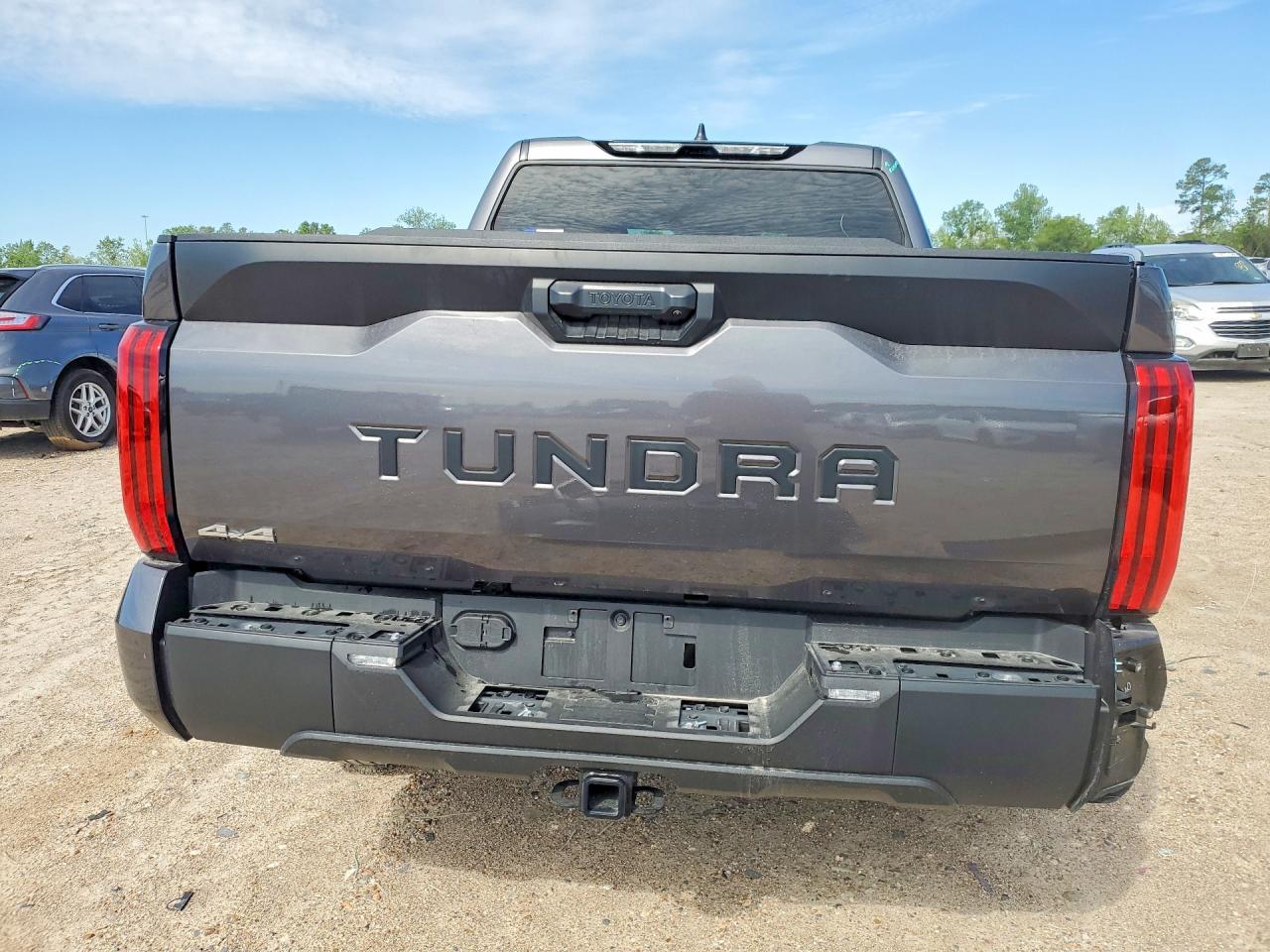 2025 TOYOTA TUNDRA