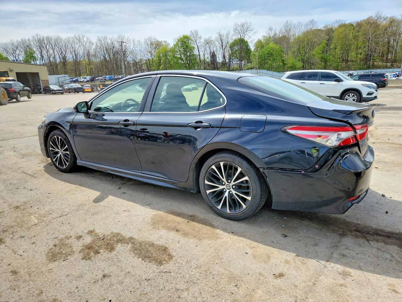 2018 TOYOTA CAMRY