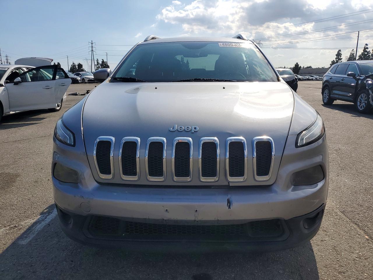 2014 JEEP Cheeroke