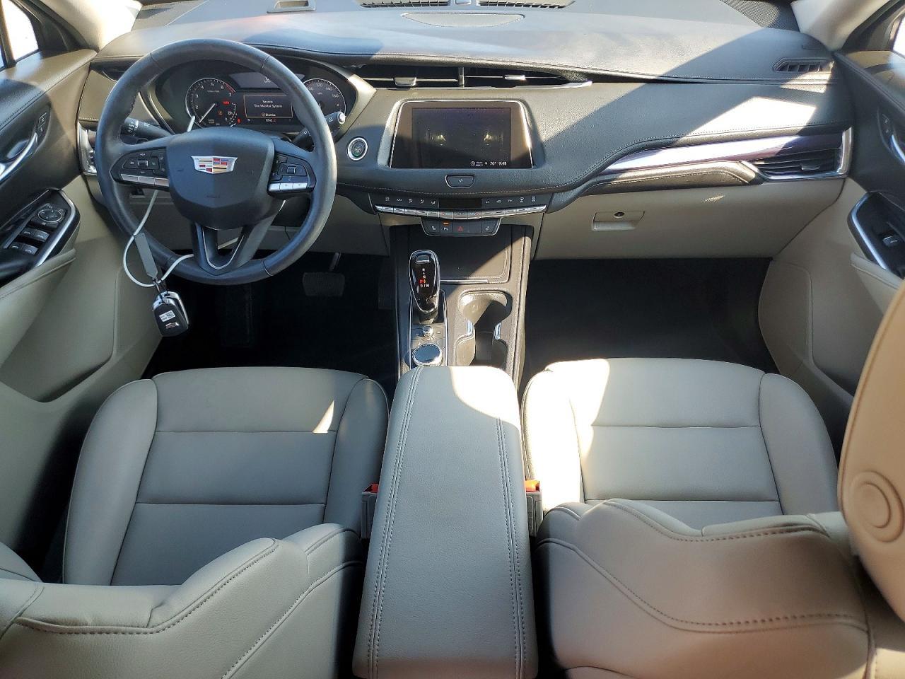 2023 CADILLAC XT4