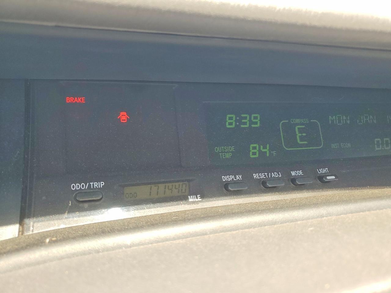2004 TOYOTA Avalon