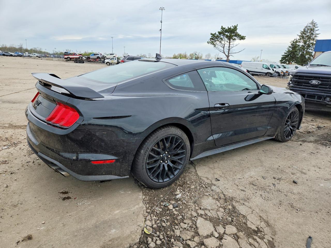 2022 FORD MUSTANG