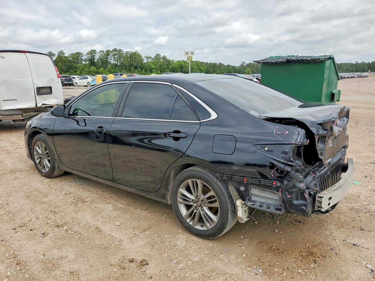 2017 TOYOTA CAMRY