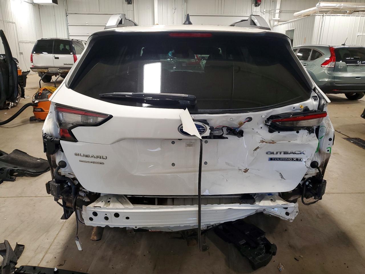 2021 SUBARU Outback