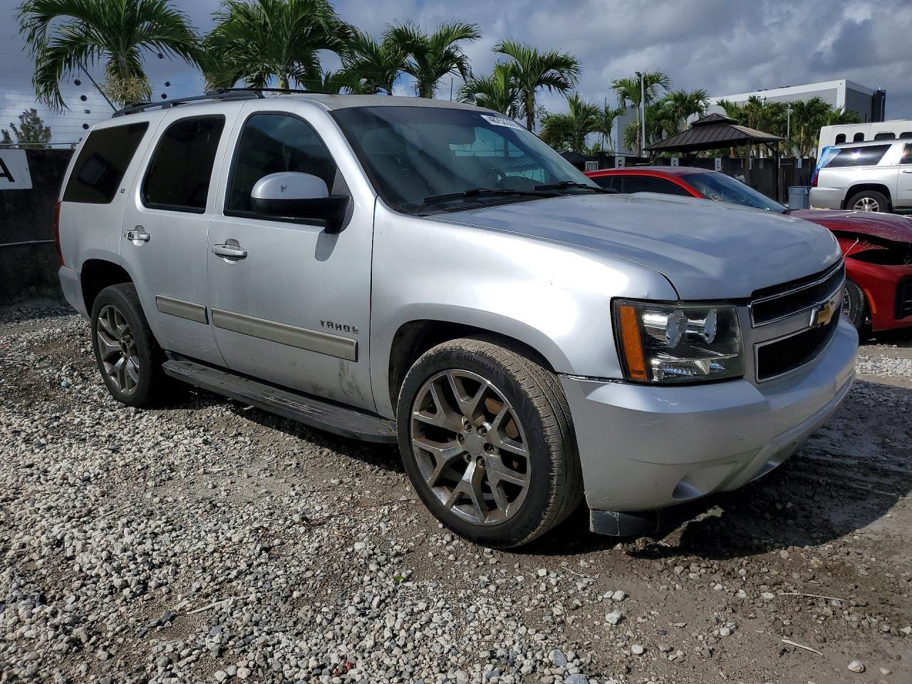 2014 CHEVROLET Tahoe