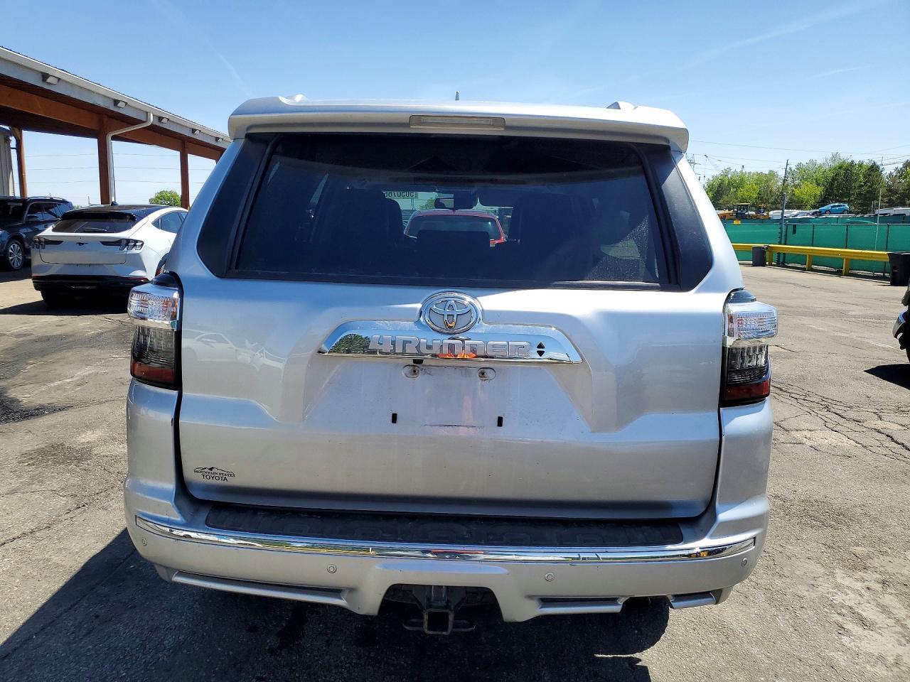 2022 TOYOTA 4Runner
