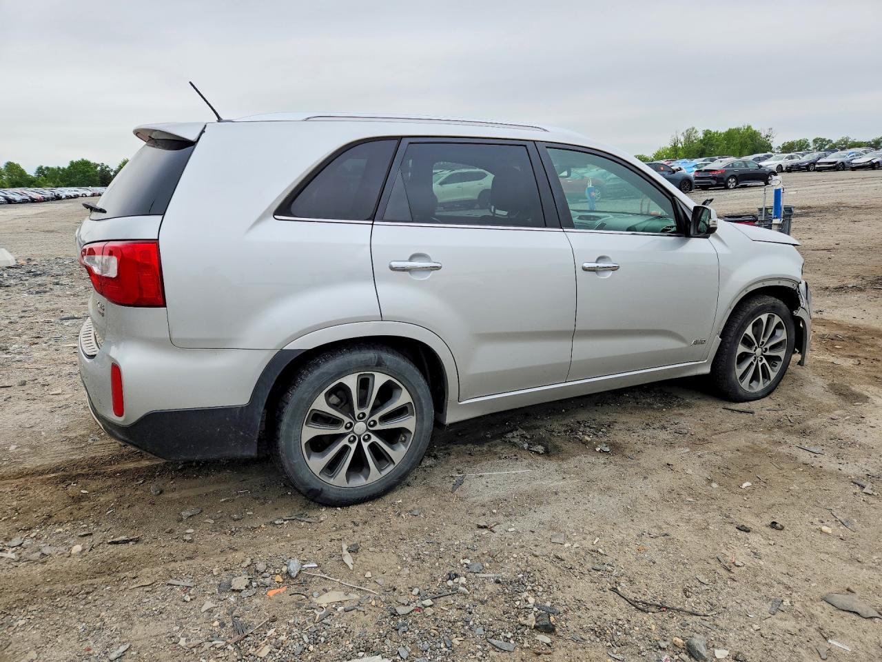 2014 KIA SORENTO