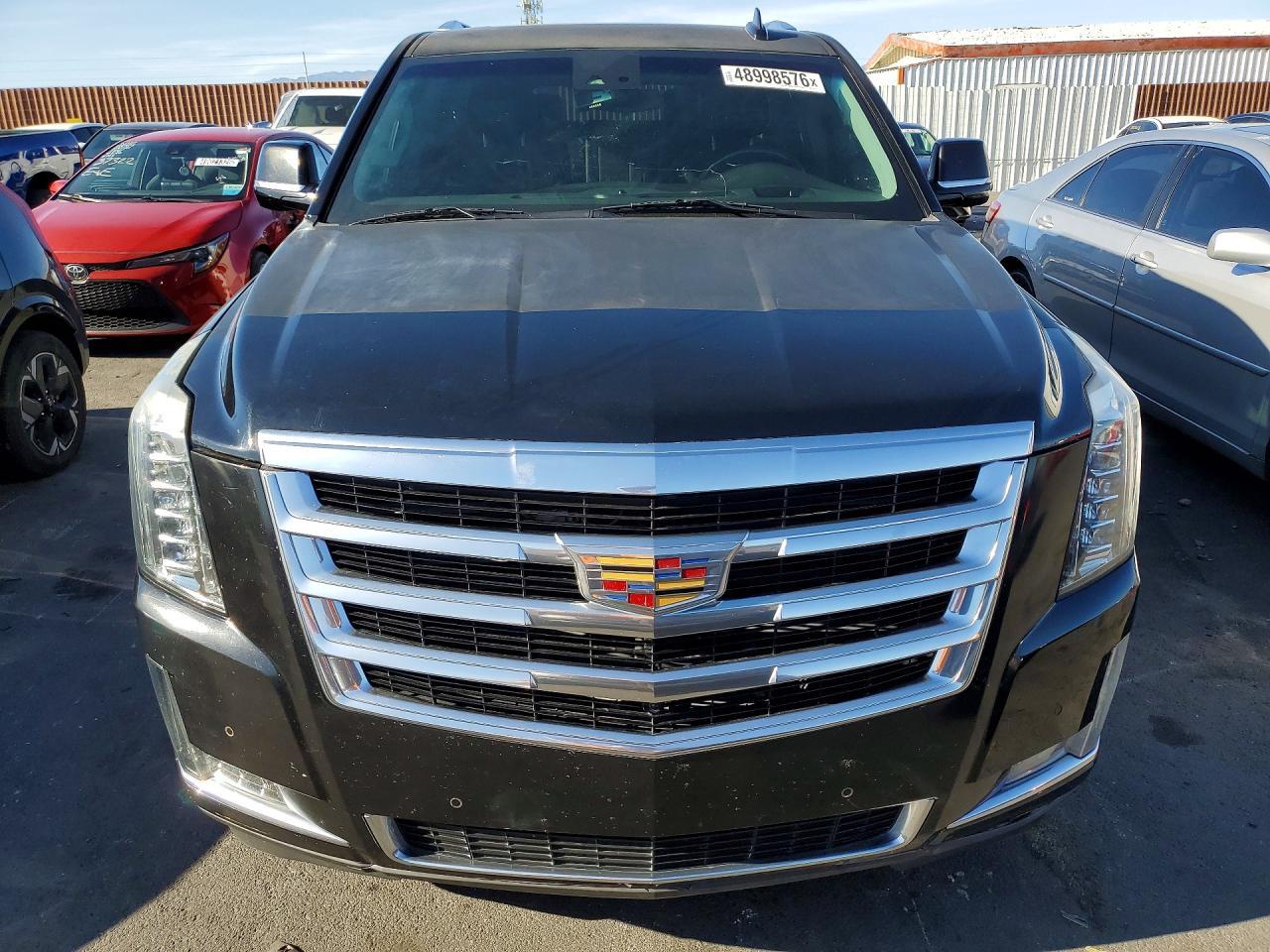 2017 CADILLAC Escalade ESV