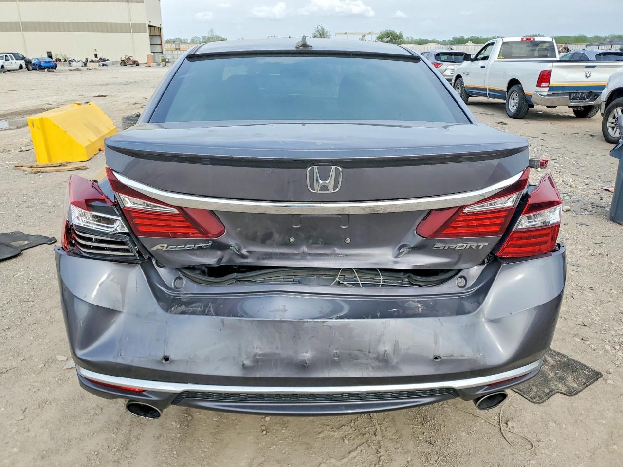 2016 HONDA ACCORD