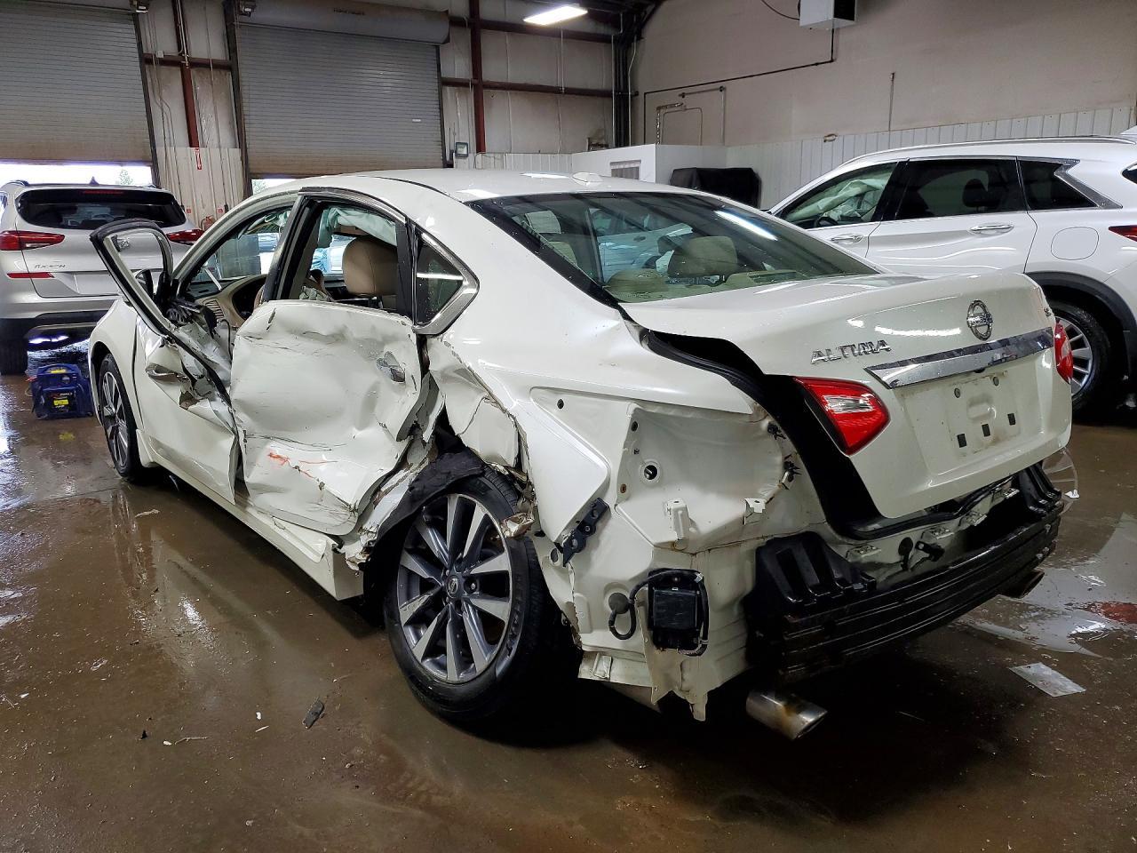 2016 NISSAN ALTIMA