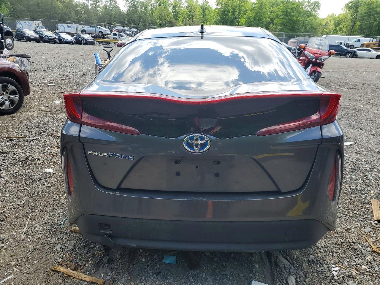 2017 TOYOTA Prius Prime