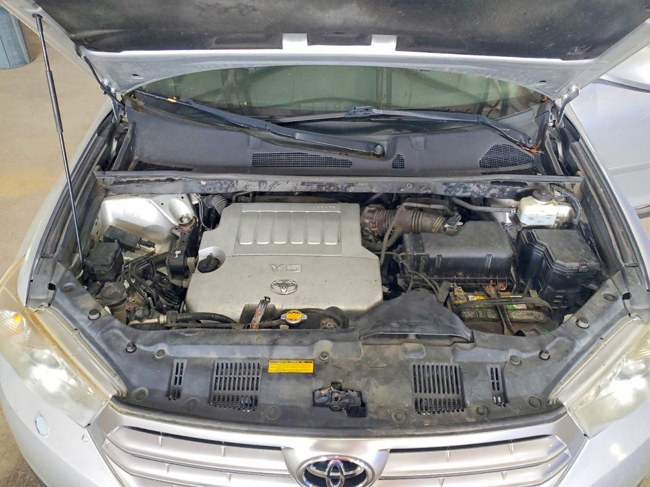 2013 TOYOTA HIGHLANDER