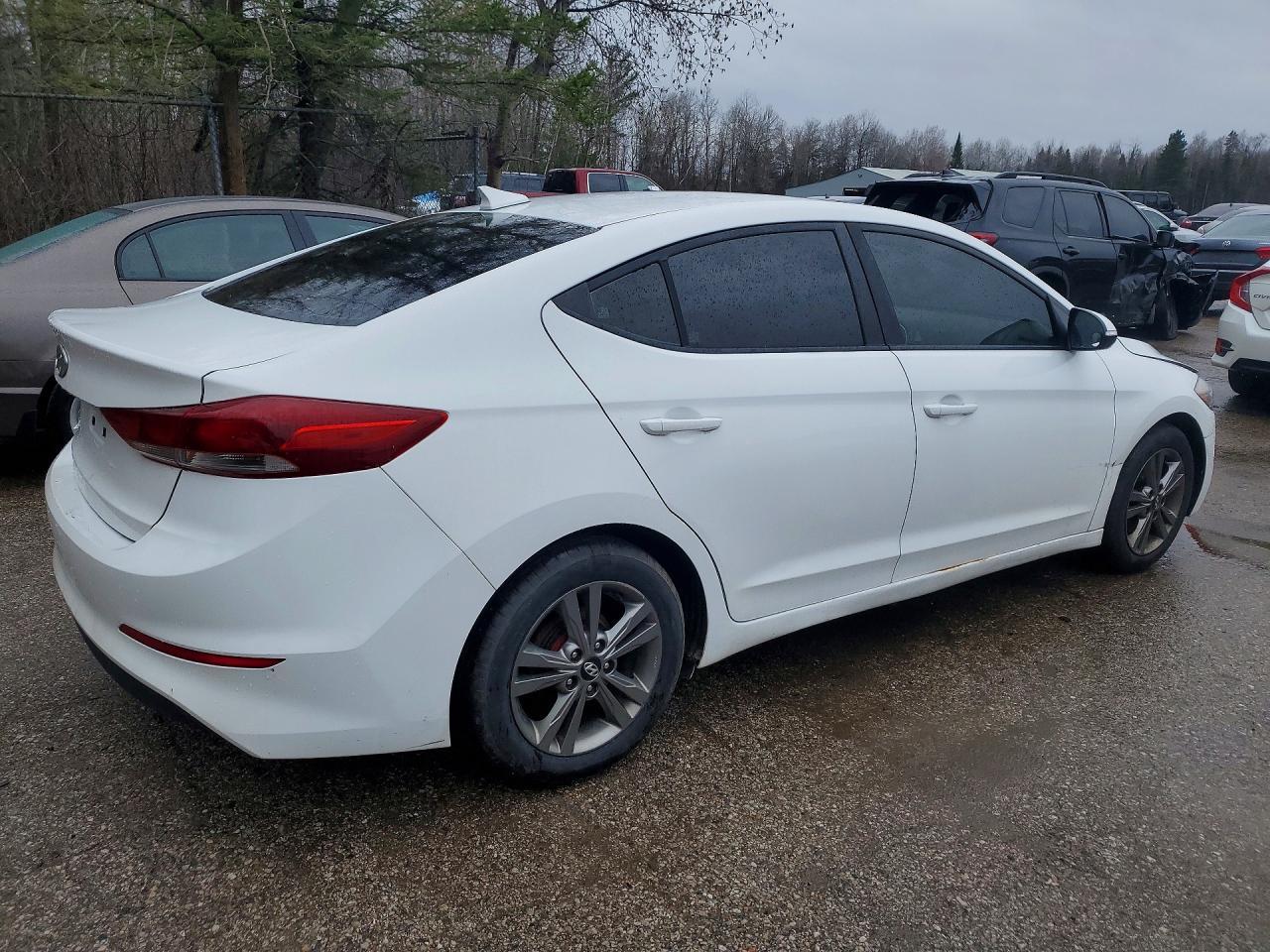 2017 HYUNDAI ELANTRA